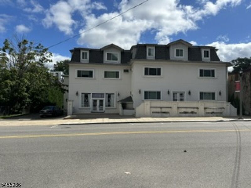 Property Photo:  234 Main St 2  NJ 07405 