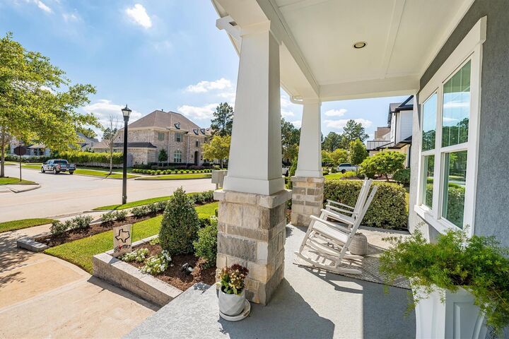 Property Photo: 43 W Sawyer Ridge Drive TX 77389
