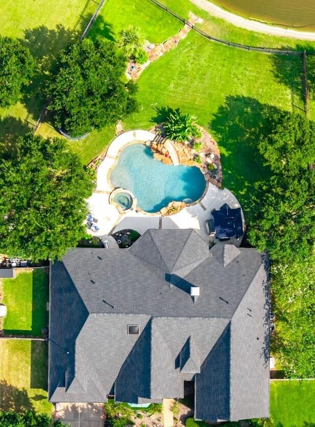 Property Photo:  1919 Anchor Lake Lane  TX 77494 