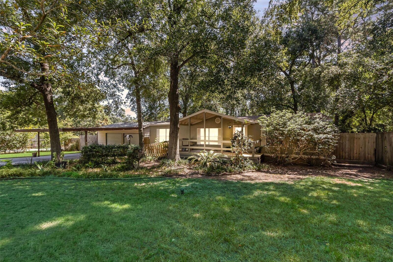Property Photo:  21518 Rezanof Road  TX 77338 