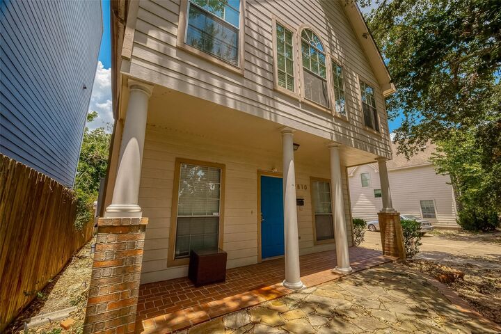 Property Photo:  2810 Austin Street  TX 77004 