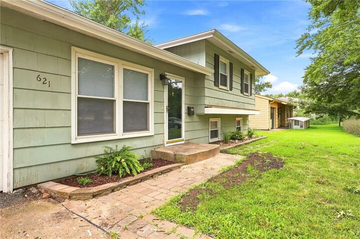Property Photo:  621 NW Fair Lane  MO 64063 