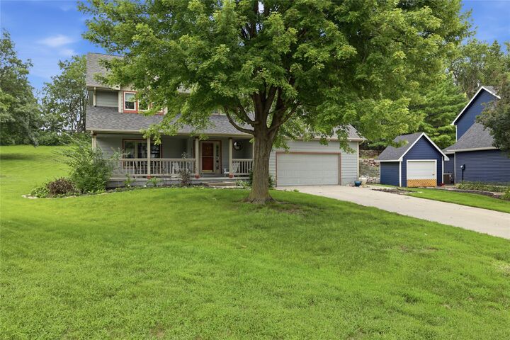 Property Photo: 155 Orchard Court IA 50327