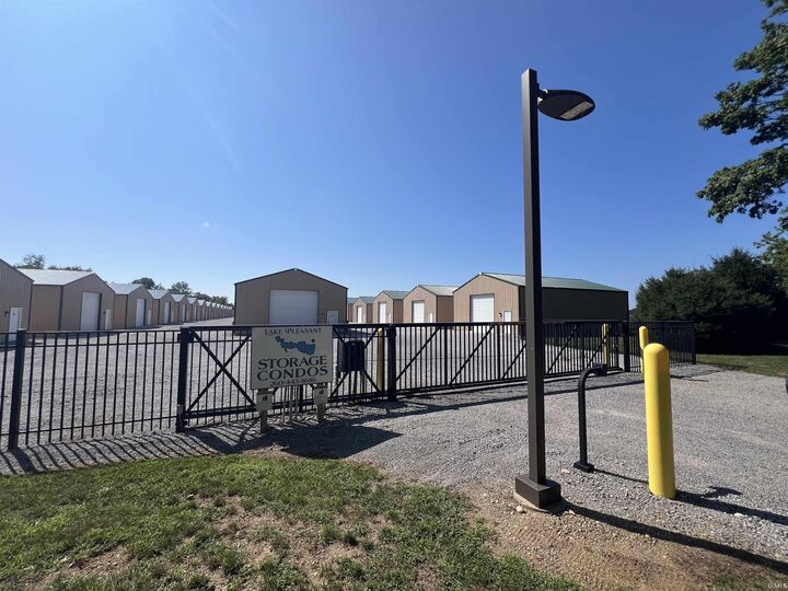 Property Photo:  7900 N 450 W Unit 5  IN 46737 