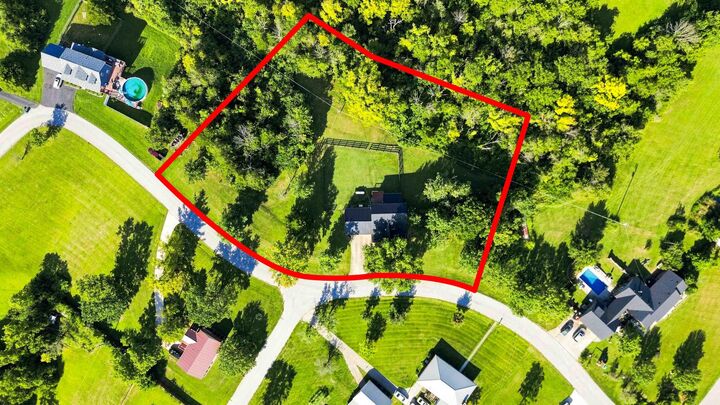 Property Photo:  124 Dallas Drive  KY 40475 
