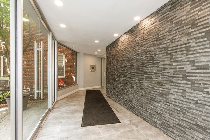 Property Photo: 185 Middle Neck S 1-L NY 11021