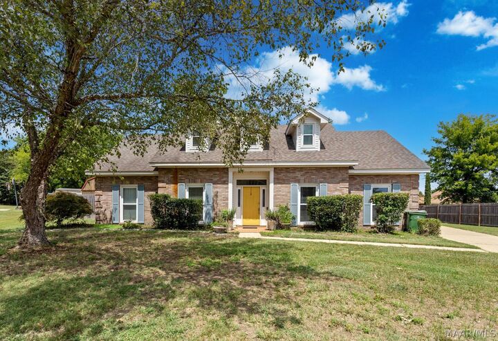 Property Photo:  6907 Short Line Circle  AL 36116 