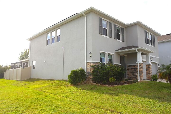 Property Photo: 2471 Warren Acres Boulevard FL 33543