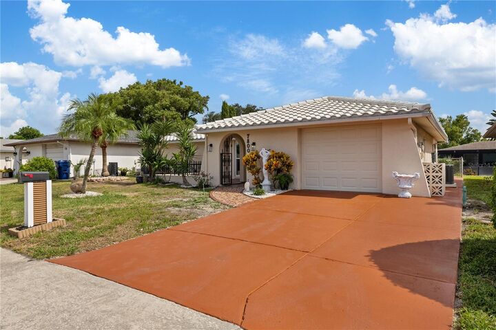 Property Photo:  7800 Brookridge Drive  FL 34668 