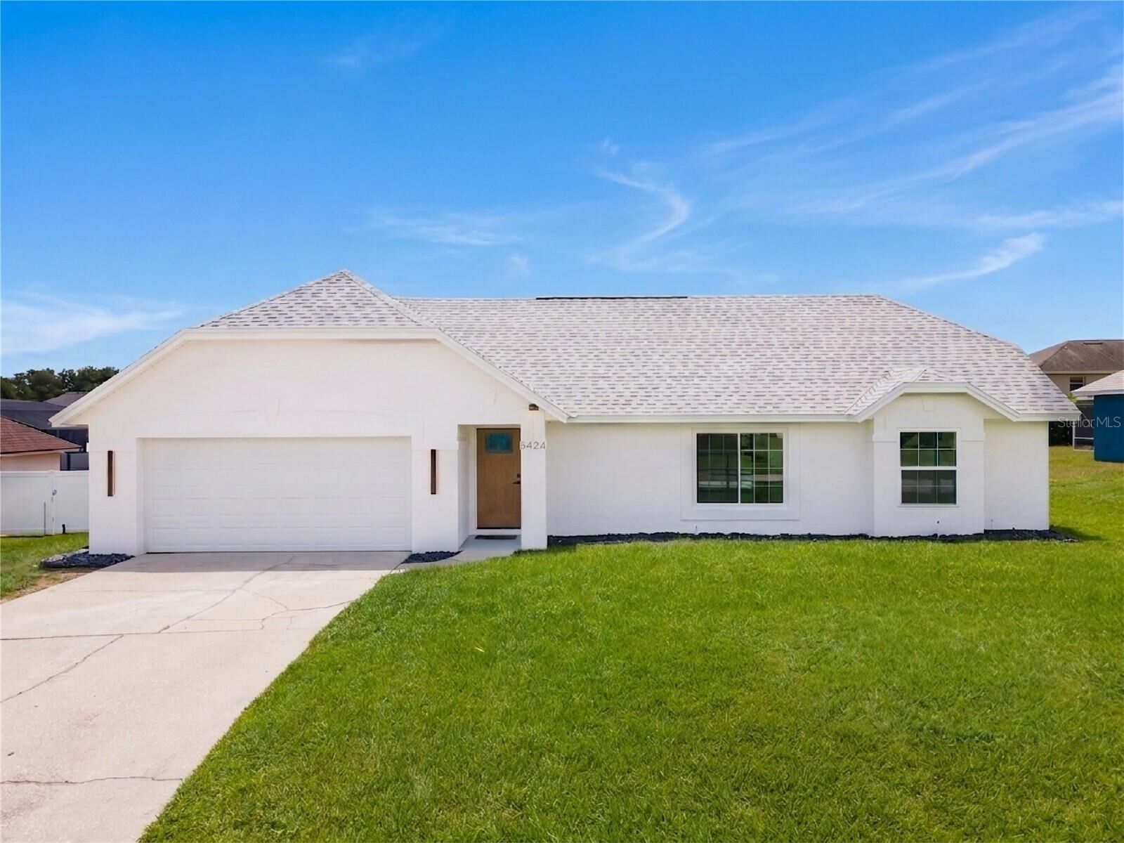 Property Photo:  5424 Loma Vista Drive E  FL 33896 