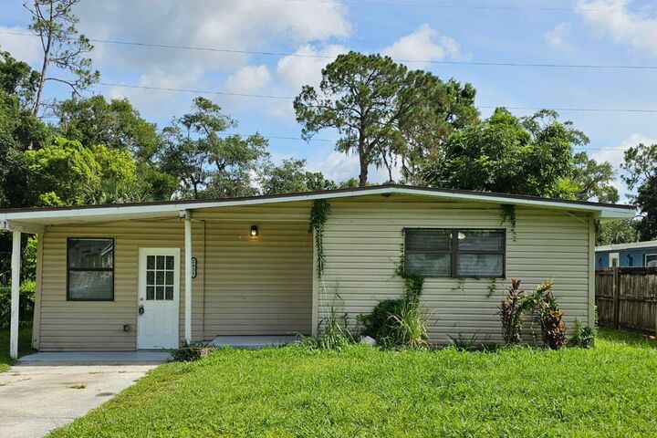 Property Photo: 2431 Cannon Street FL 33815