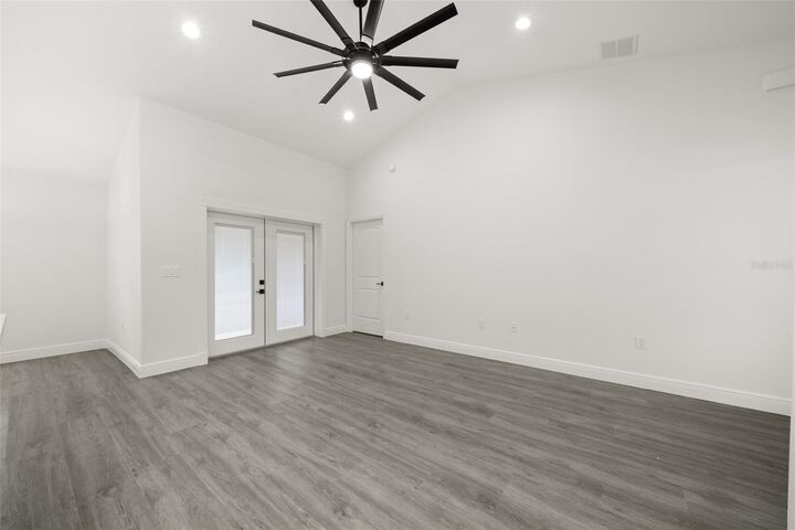 Property Photo:  3921 Dauphine Street  FL 33872 