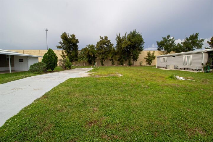 Property Photo:  1000 Kings Highway 356  FL 33980 