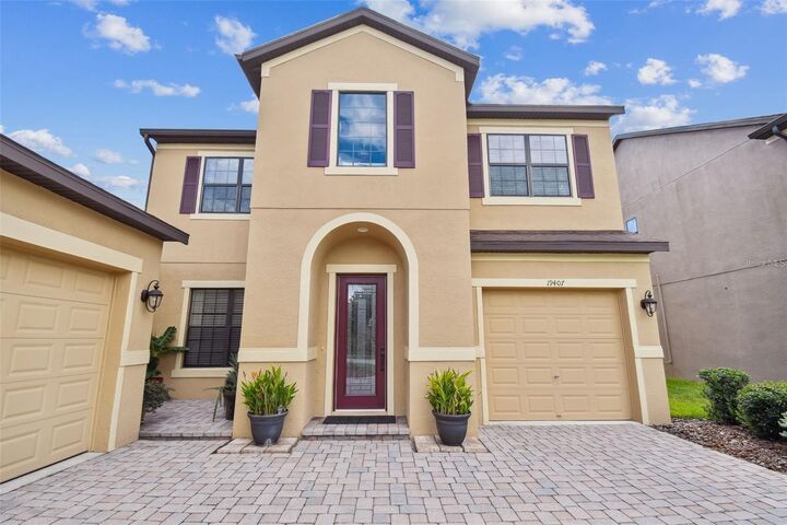 Property Photo: 19407 Sweet Grass Way FL 33558