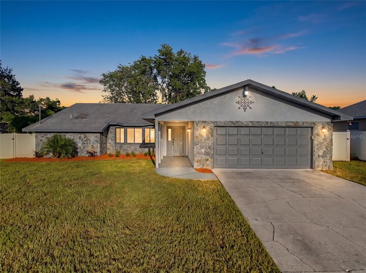 Property Photo: 5442 Parnell Avenue FL 34608