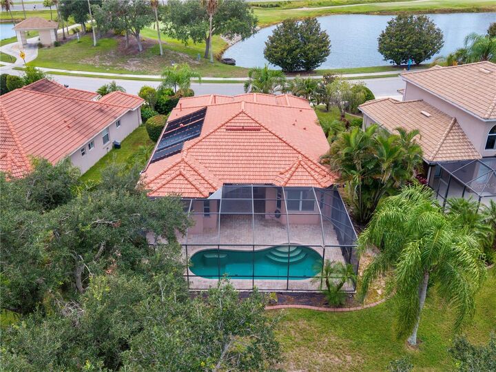 Property Photo:  8910 Stone Harbour Loop  FL 34212 