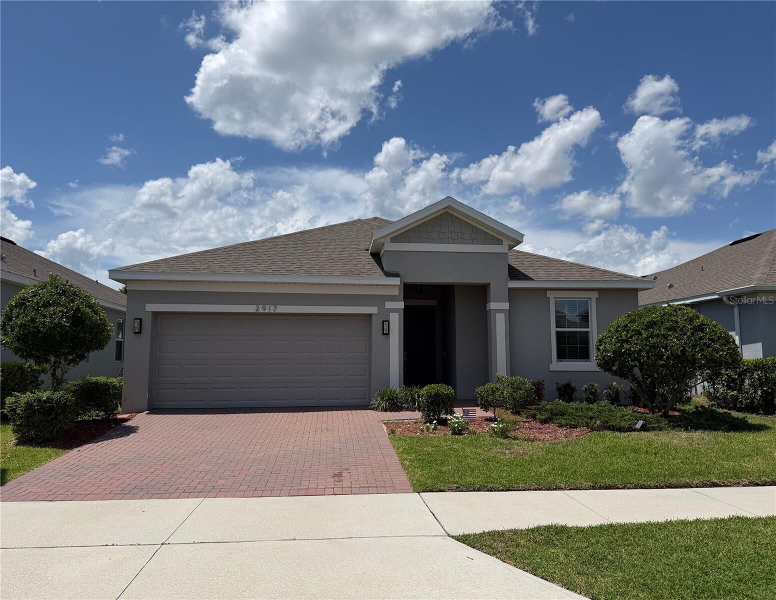 Property Photo:  2917 Bluestem Lane  FL 34714 