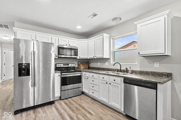 Property Photo: 965 Wooded Trail IN 47170