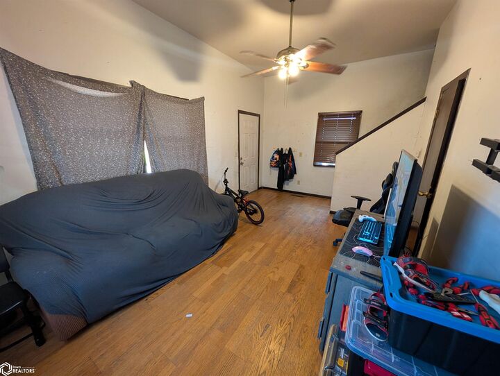 Property Photo:  1104 Bartlett Street  IA 52601 
