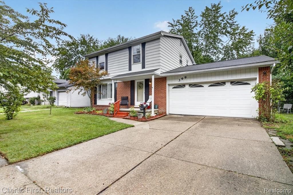 Property Photo: 399 Surrey Heights MI 48186 3760