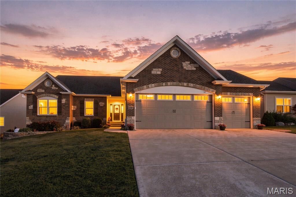Property Photo:  110 Cypress Meadows Drive  MO 63385 