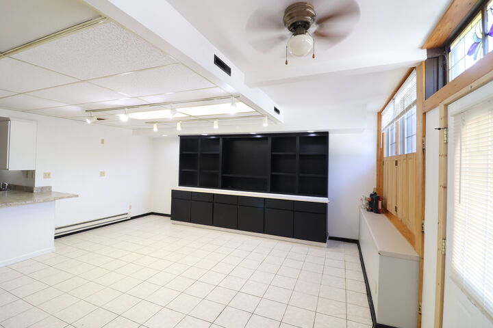 Property Photo:  107 W Baldwin Street 1  IL 61001 
