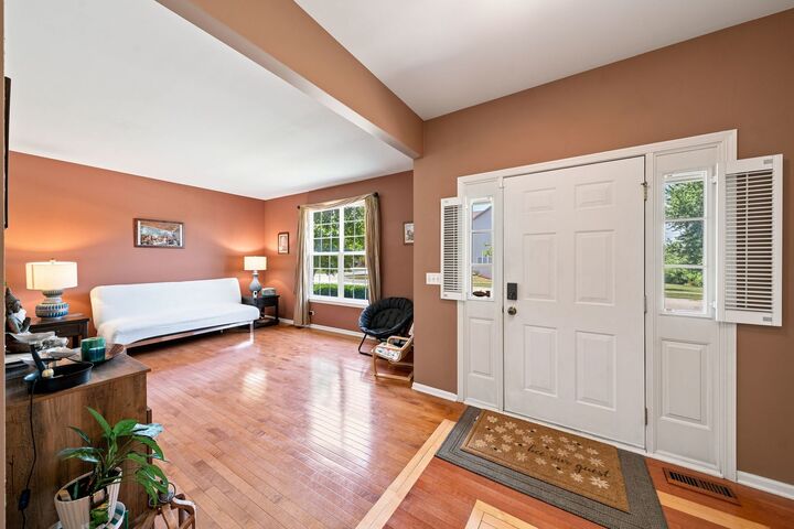 Property Photo:  37061 N Bonnie Brae Road  IL 60046 