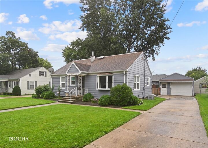 Property Photo:  1119 Charles Street  IL 61350 