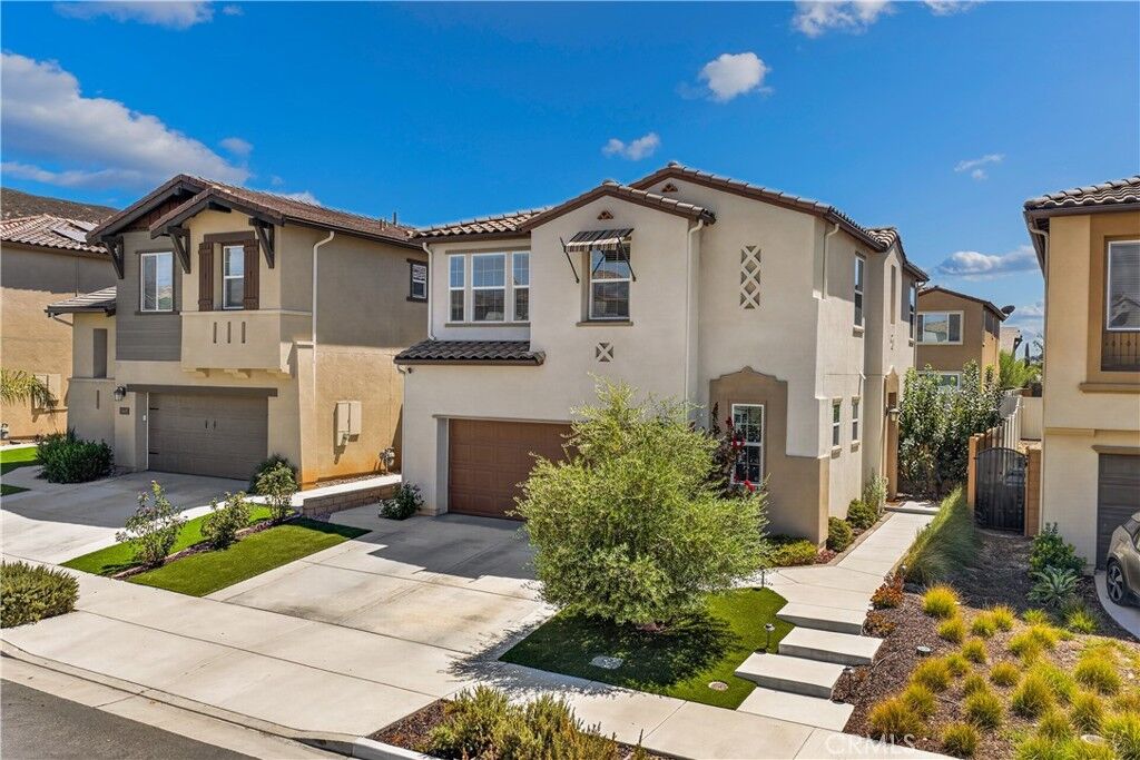 Property Photo: 38481 Rosegate Place CA 92563