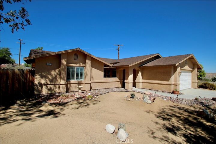 Property Photo: 58763 La Mirada CA 92284