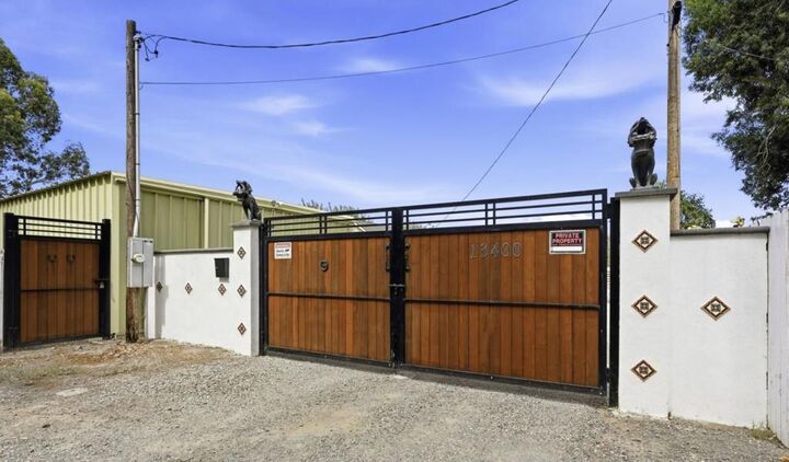 Property Photo: 13400 Second Street CA 93635