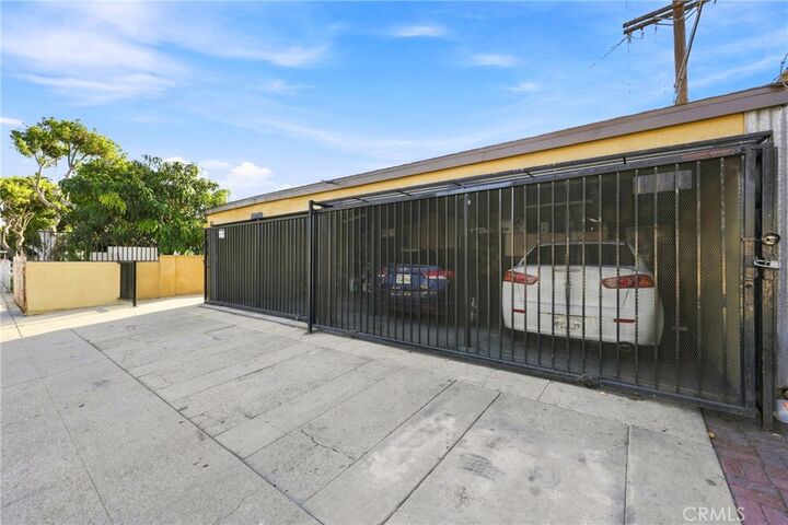 Property Photo:  5115 Loma Vista  CA 90270 
