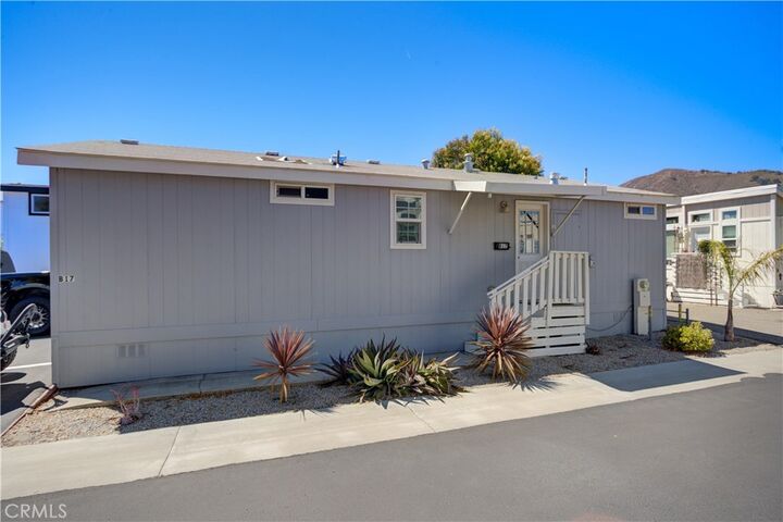 Property Photo: 145 South Street B17 CA 93401