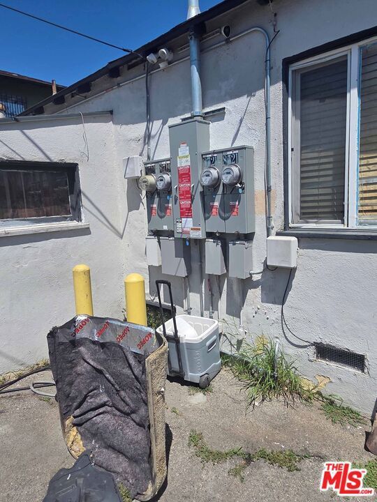 Property Photo:  8719 Orchard Avenue  CA 90044 