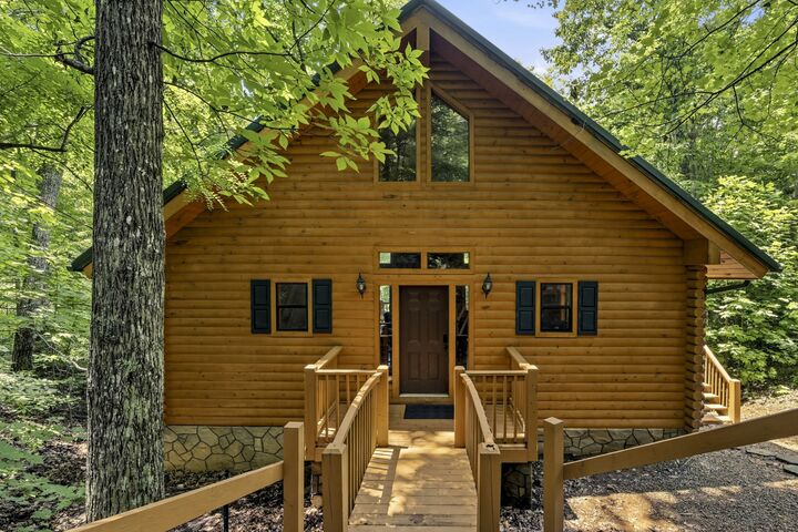 Property Photo:  820 Pinnacle Vista Rd  TN 37738 