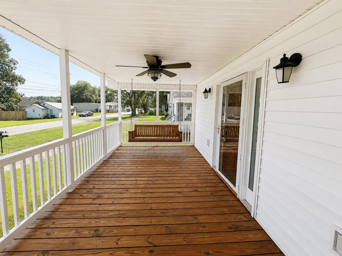 Property Photo:  1100 Elm Avenue  TN 37380 
