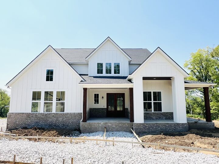 Property Photo:  6473 Drumright Rd  TN 37046 