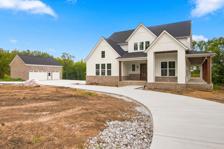Property Photo:  6473 Drumright Rd  TN 37046 
