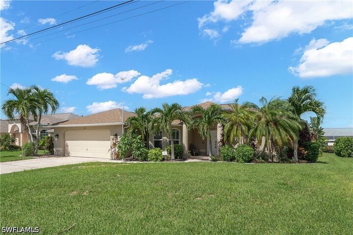 Property Photo: 2602 SE 21st Avenue FL 33904
