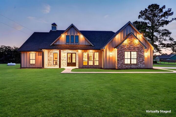 Property Photo: 121 Welch Hill Top Rd TX 75901