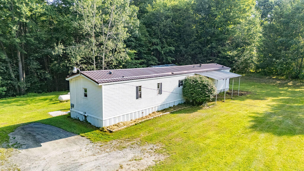 Property Photo:  1883 Roaring Run Rd  PA 16925 