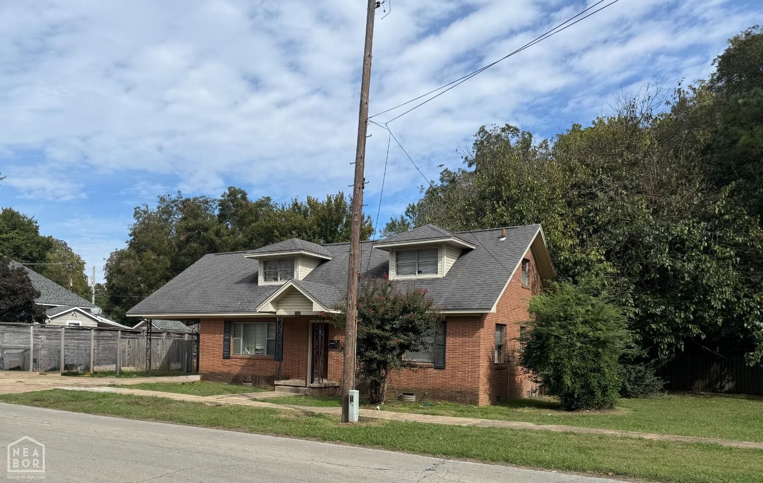 Property Photo: 814 Vine Street AR 72401
