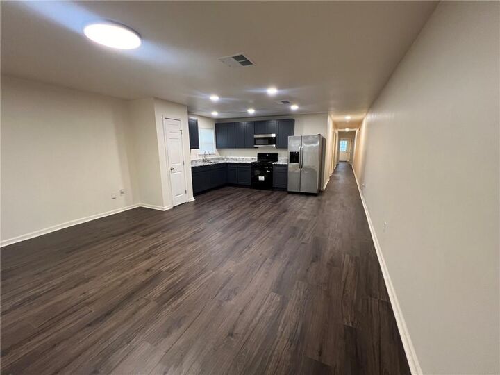 Property Photo: 3925 Roneagle Way LA 70122