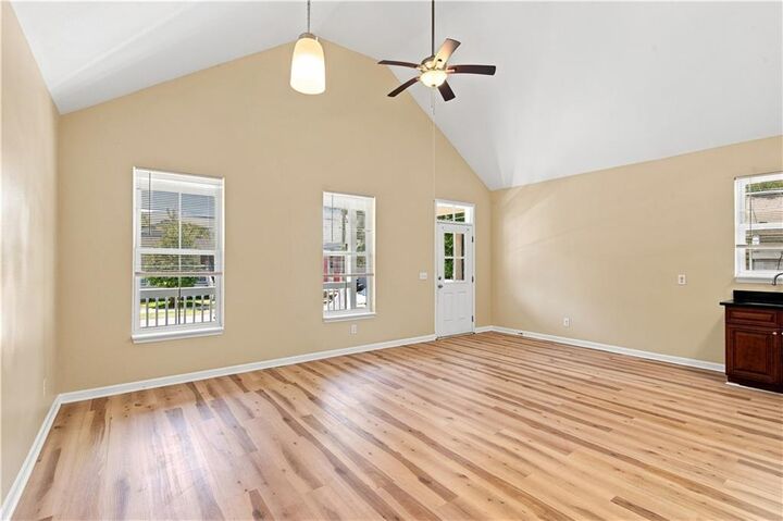 Property Photo: 5415 Urquhart Street LA 70117