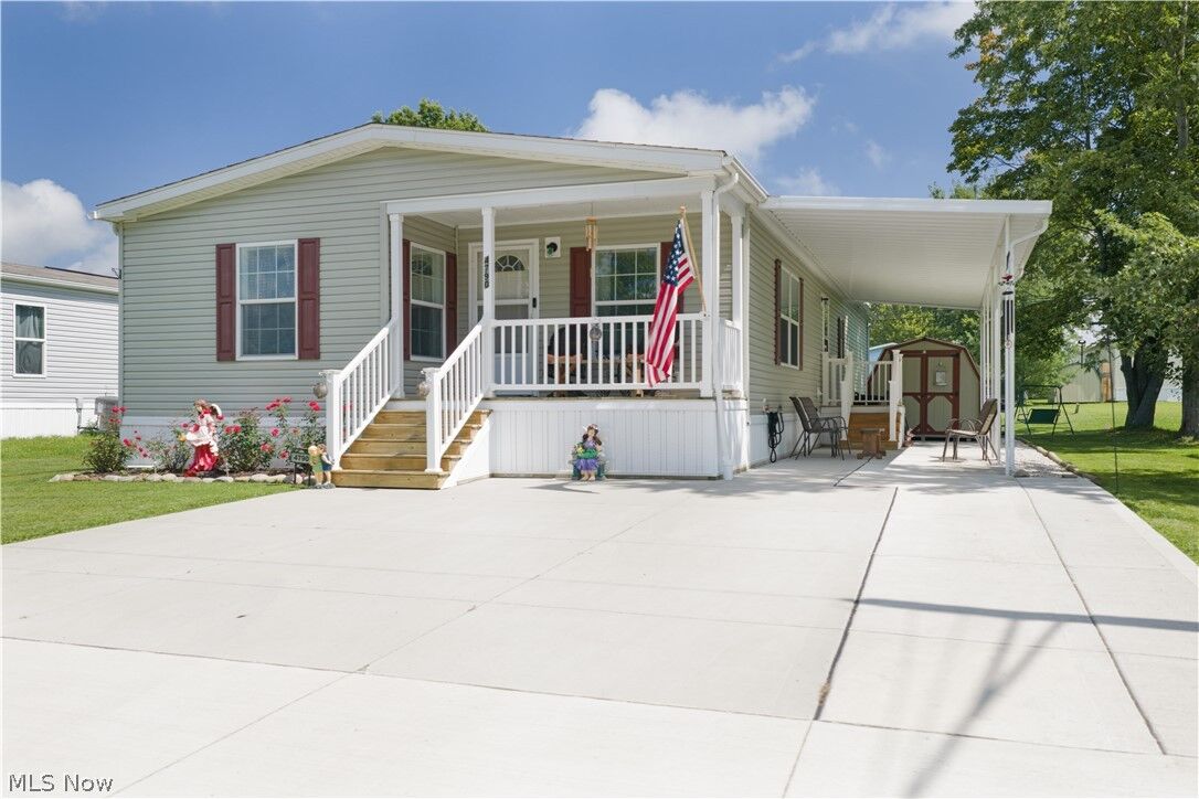 Property Photo:  4790 Scenic Drive  OH 44266 