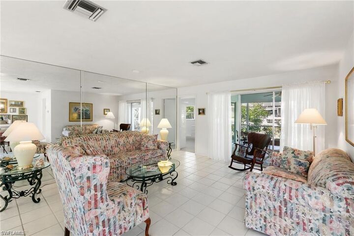 Property Photo: 751 Orchid Ct FL 34145
