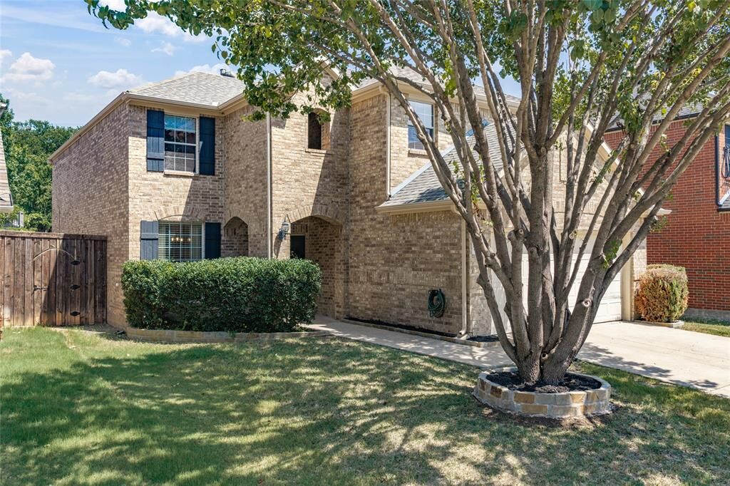 Property Photo: 7104 Boysenberry Lane TX 75074