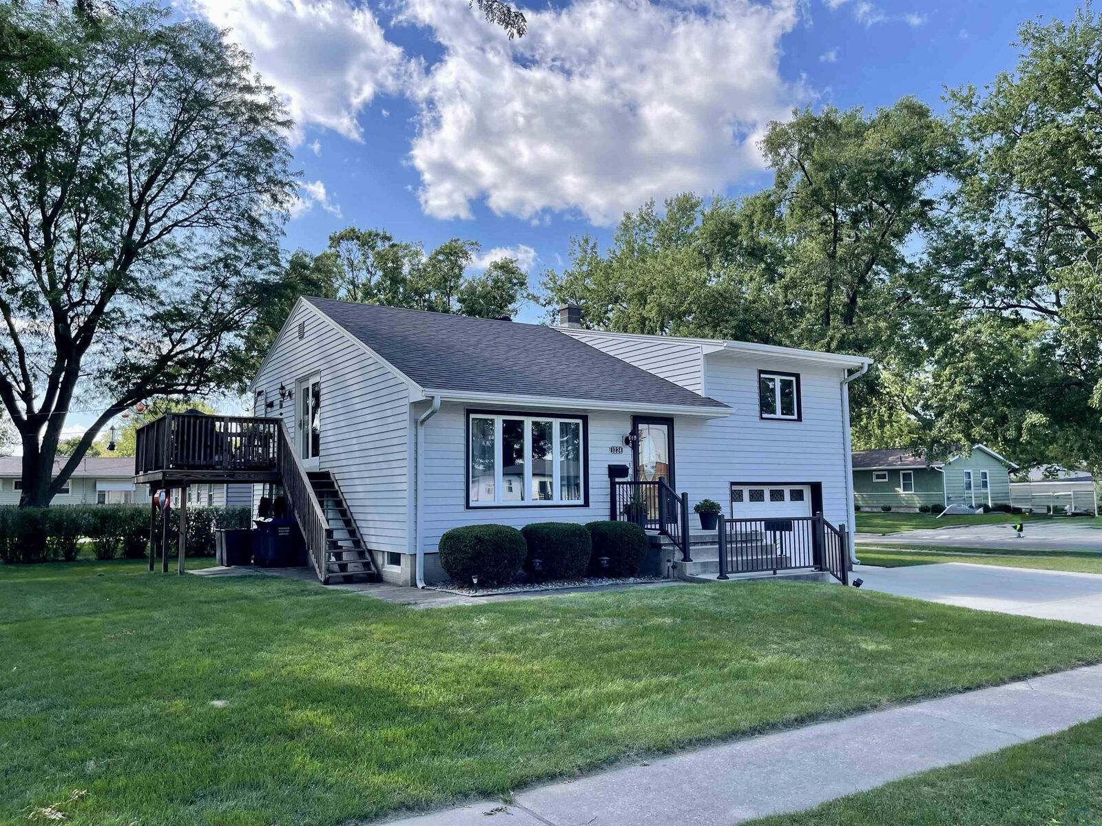 Property Photo: 1224 Seneca IA 50588