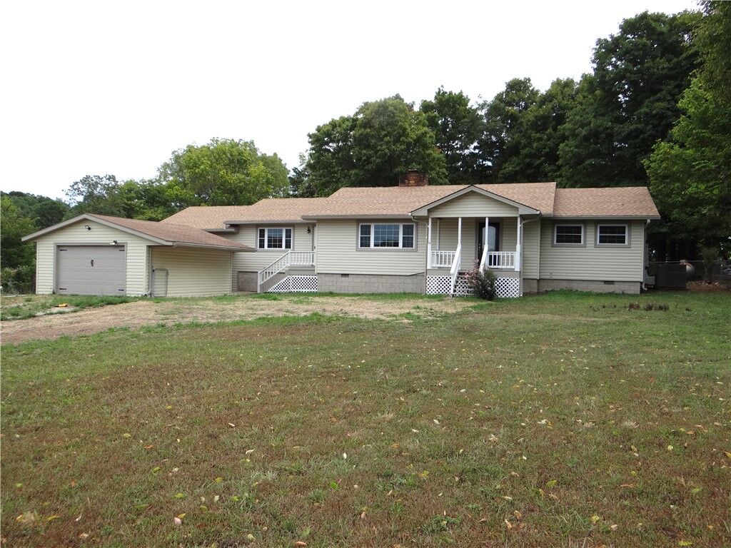 Property Photo:  323 W Shipley Lane  AR 72959 