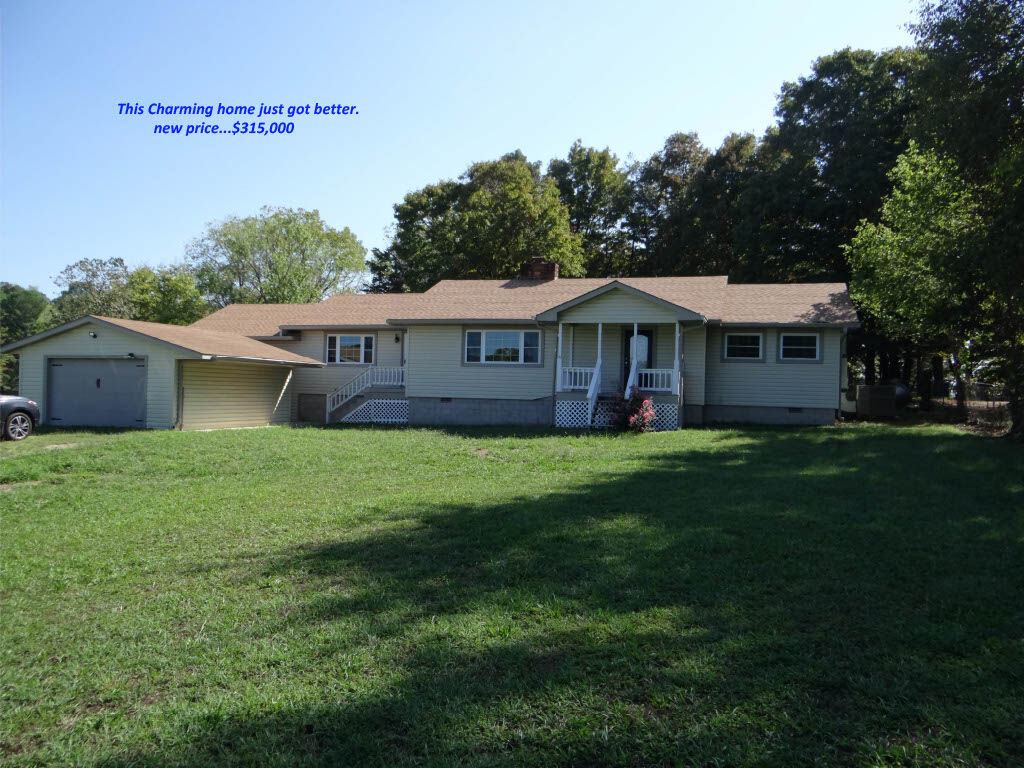 Property Photo:  323 W Shipley Lane  AR 72959 